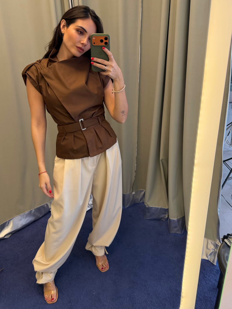 Safari Vest Café